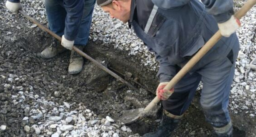 В Новороссийске проводят работы по очистке систем ливнеотведения: адреса