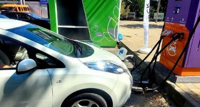 В Новороссийске работают три станции для зарядки электроавтомобилей