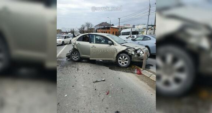 В Новороссийске у "Метро" произошло массовое ДТП