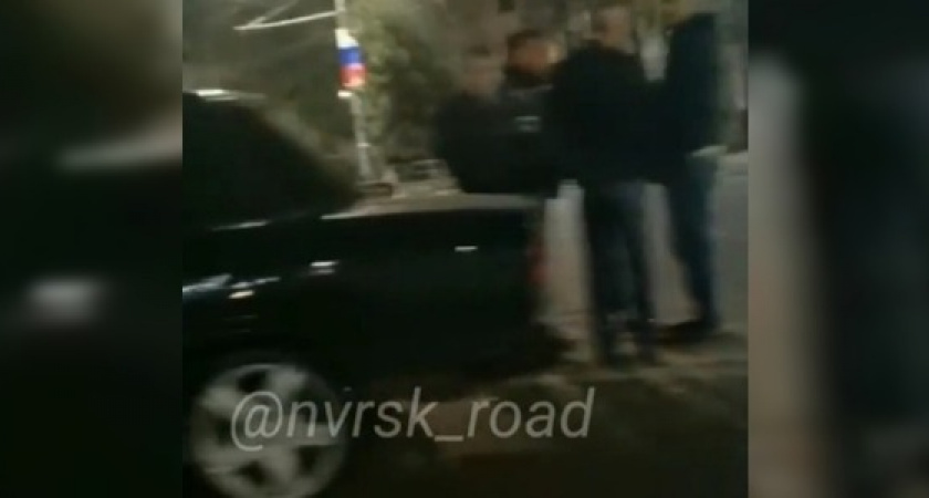 «Девяносто девятая» вылетела на центральную аллею Новороссийска (видео)