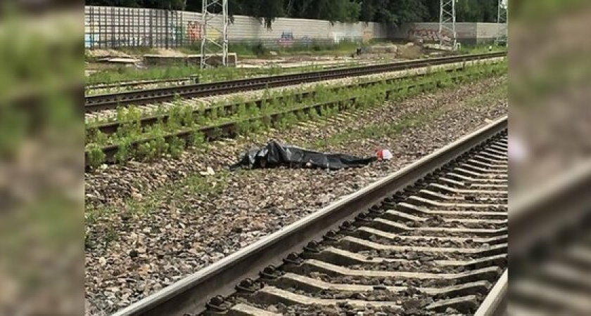 Двое жителей Новороссийска погибли под колесами электровоза