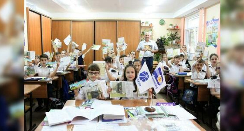 Новороссийским школьникам напомнили, как опасны игры с электротоком