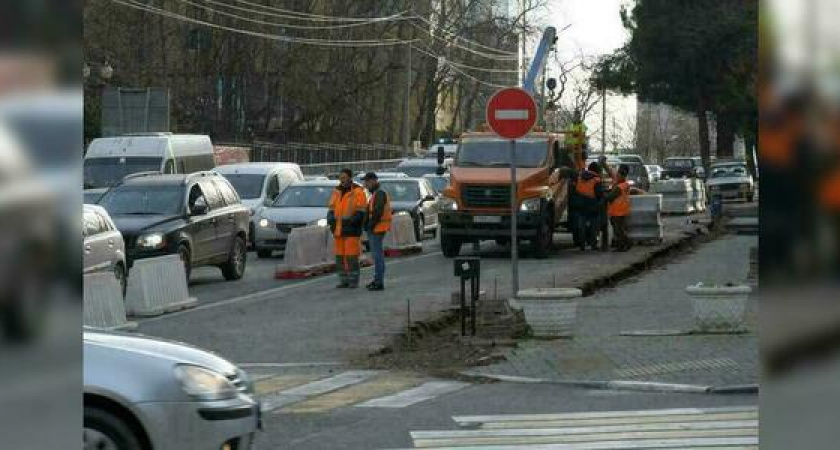 Начался ремонт 28 дорог Новороссийска в рамках нацпроекта