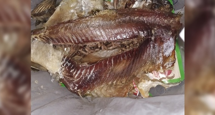 Новороссийцы купили рыбу с опарышами внутри