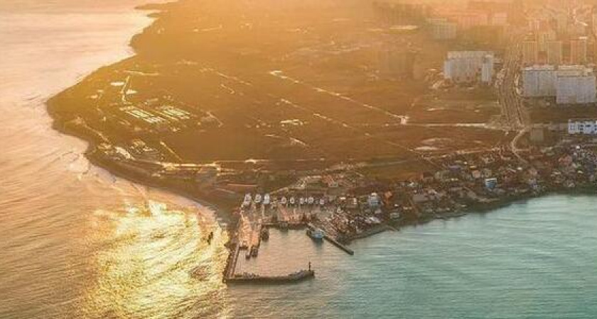 Фееричные закаты уходящей зимы: 10 фото невероятных февральских закатов в Новороссийске