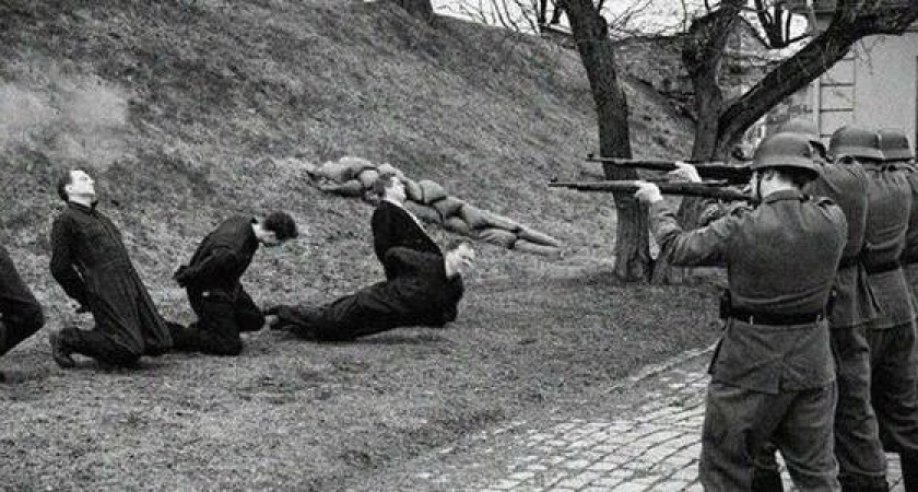 7 тысяч мирных новороссийцев закопали заживо, расстреляли и отравили в газовых камерах фашисты: СК возбудил уголовное дело