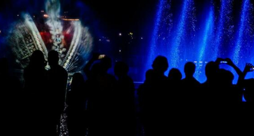 Это впечатляюще! В пригороде Новороссийска Абрау-Дюрсо открылось новое шоу фонтанов