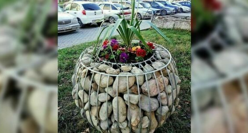 В Новороссийске установили 8 новых декоративных элементов - габионов