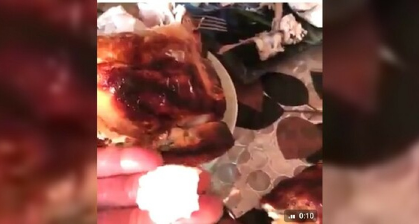 Жительница Новороссийска приобрела в одном из супермаркетов города курицу гриль, "фаршированную" гелем