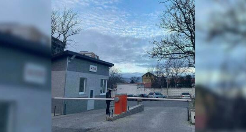 В Новороссийске на территории горбольницы № 1 введен пропускной режим