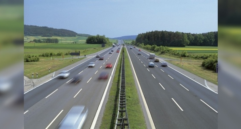 Между Новороссийском и Санкт-Петербургом планируют запустить высокоскоростную трассу  (платную)