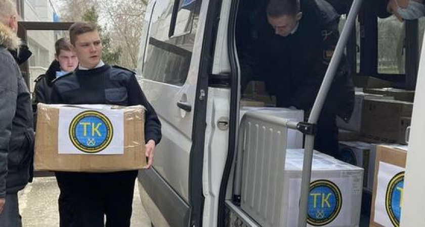 Ушаковцы организовали сбор гуманитарной помощи для жителей Донбасса