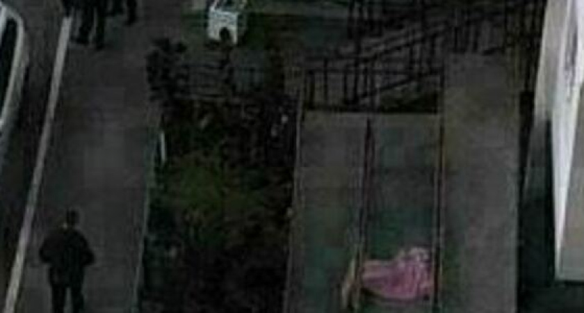 В Новороссийске под окнами 16-этажки найдено тело 40-летней женщины