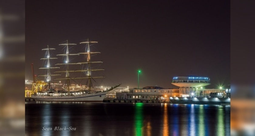 В порт Новороссийска прибыл парусный фрегат «Херсонес»