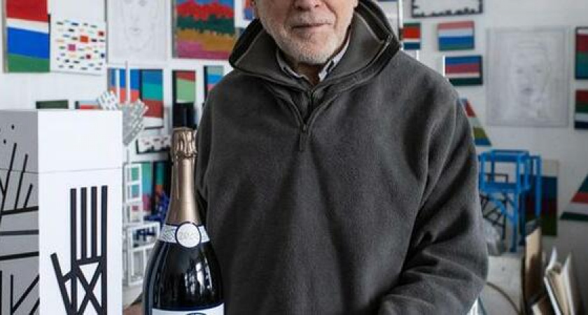 Лимитированную коллекцию «Абрау-Дюрсо» оформил знаменитый скульптор-нонконформист Игорь Шелковский