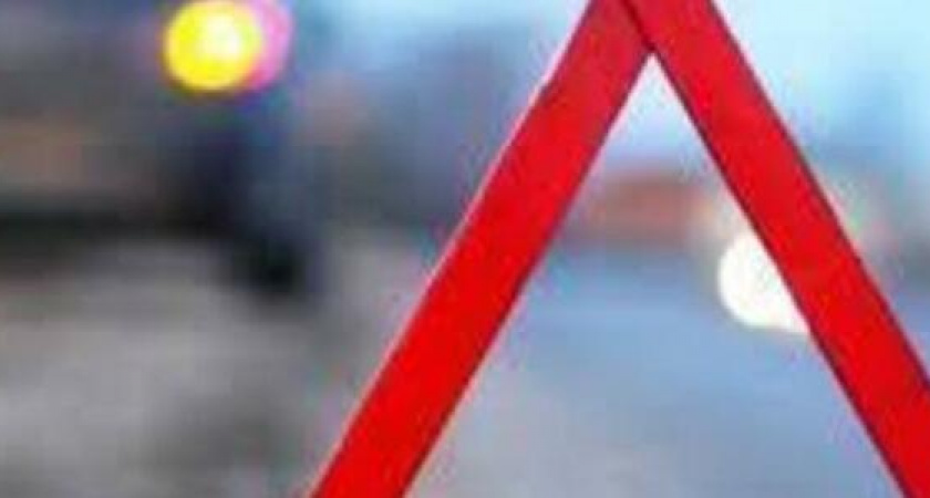 Ночью в Новороссийске водитель иномарки сбил двух пенсионеров