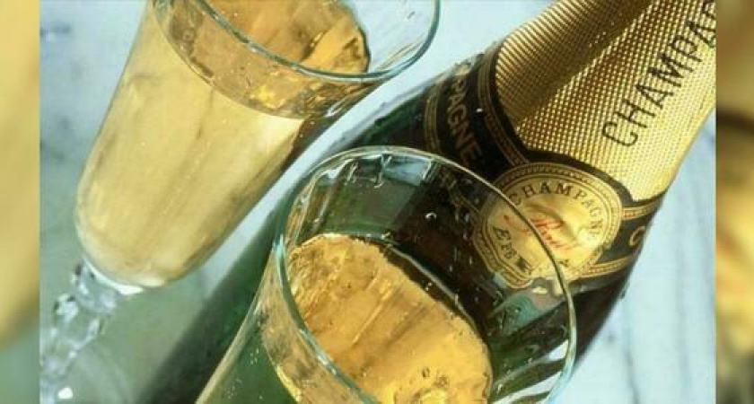Игристое за 164 рубля: в России планируют установить минимальную цену на шампанское