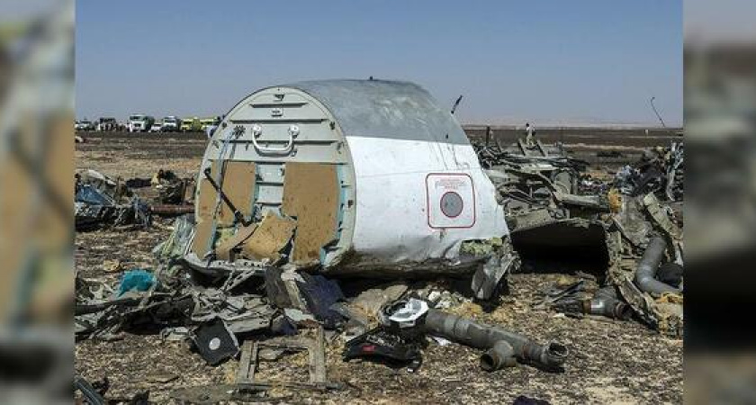 «Возможно, это взрыв»: в обломках самолета в Египте обнаружены элементы, не относящиеся к конструкции лайнера