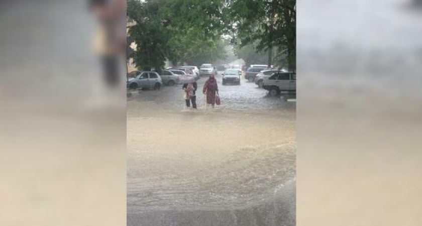 Ливень в городе - новороссийцы снимают потоп на видео