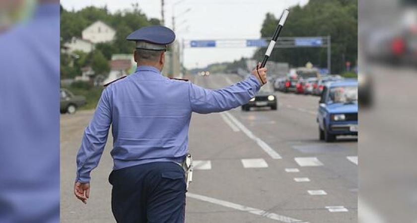 Под Геленджиком водитель за рулем «Мерседеса» сбил полицейского