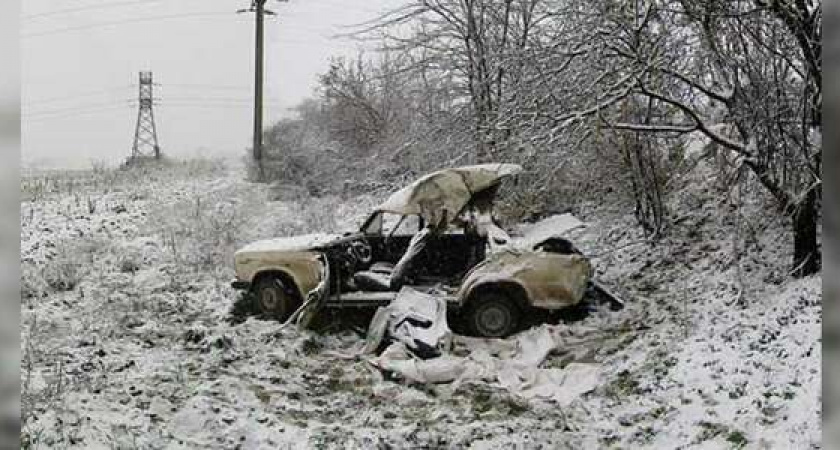 Первый снег и смертельное ДТП: в аварии в Крымском районе погибло три человека