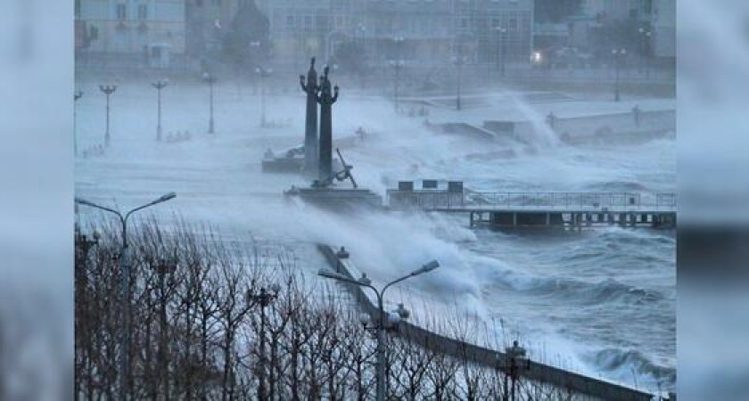 Ураган в Новороссийске усиливается: скорость ветра на Маркотхском хребте составит 60 метров в секунду