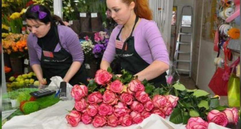 Курс тюльпанов: сколько стоит букет цветов в Новороссийске в супермаркетах и на рынках?