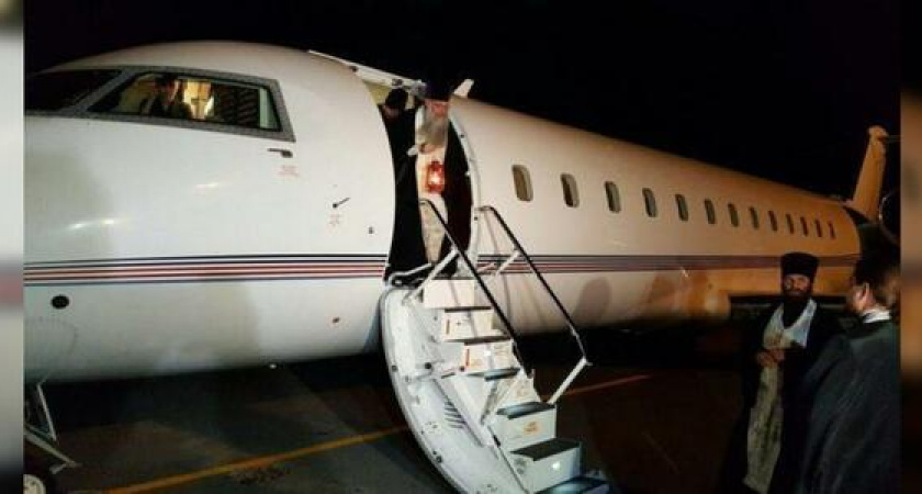 Группа краснодарских паломников привезла на Кубань Благодатный огонь