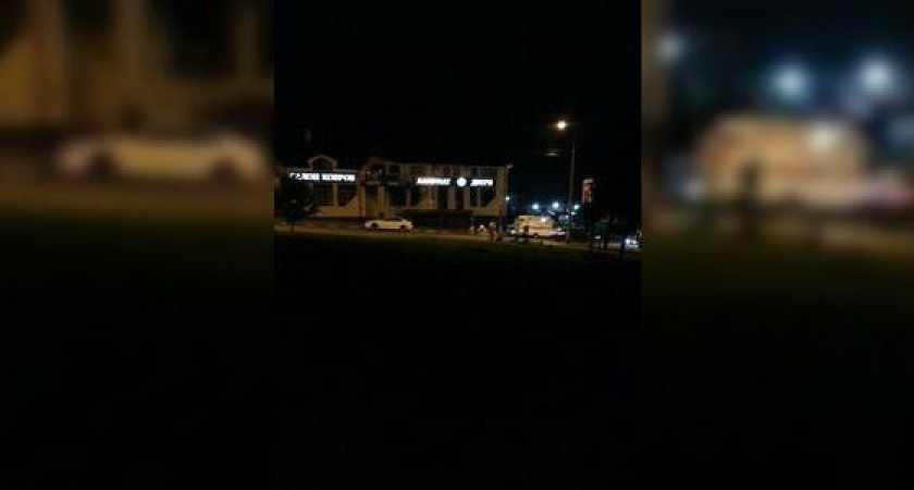 В Новороссийске на пешеходном переходе автомобиль BMW сбил человека