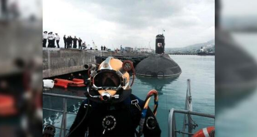 В Новороссийске военные провели испытание новейшего спасательного снаряжения подводника