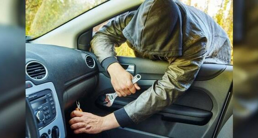 За неделю в Новороссийске угнали автомобиль, мопед и три велосипеда: оперативная обстановка в городе