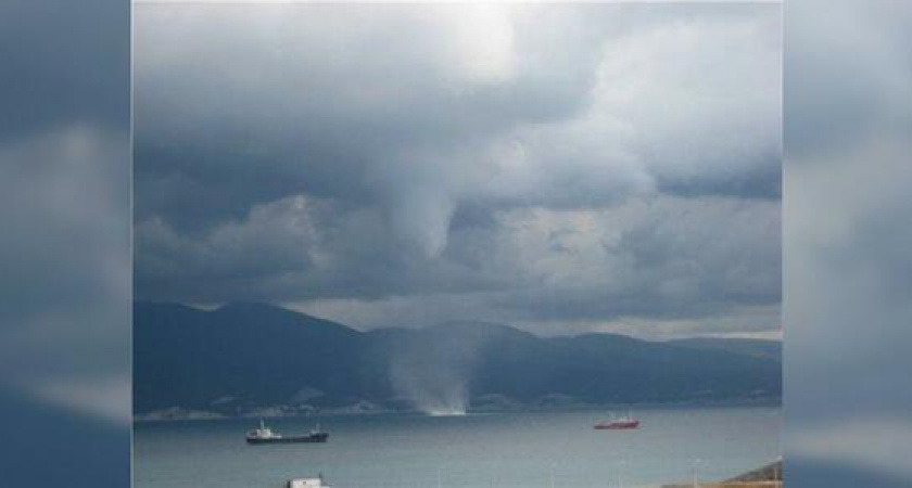 Шквалистый ветер, ливни и смерчи: МЧС объявило экстренное предупреждение в Новороссийске на выходные