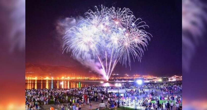 В День города в небо над Новороссийском запустят салют за 250 тысяч рублей