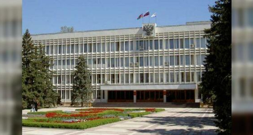 Новая крыша здания администрации Новороссийска обойдется более чем в миллион рублей