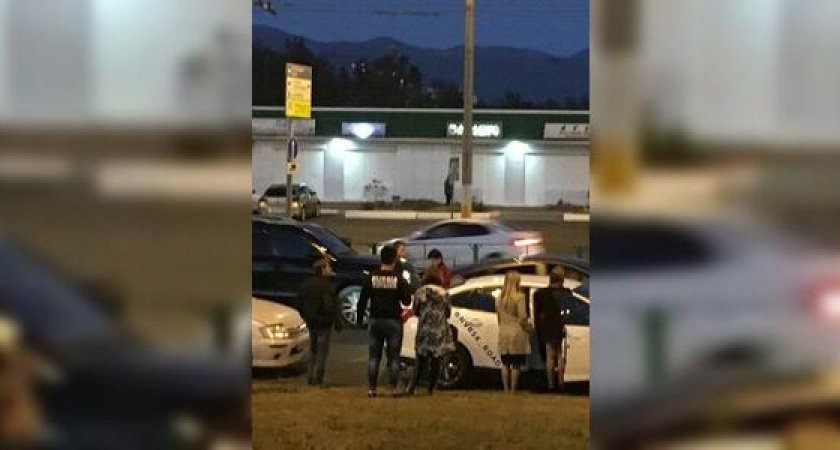 В Новороссийске в тройном ДТП пострадала девушка: пострадавшую зажало между машинами