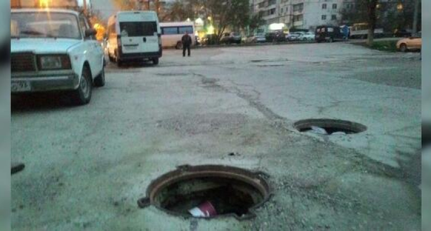 В Приморском районе Новороссийска украли около 10 крышек от канализационных люков