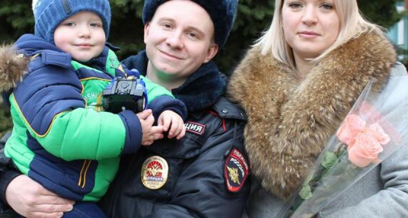 Лейтенант полиции Новороссийска спас семью от смерти