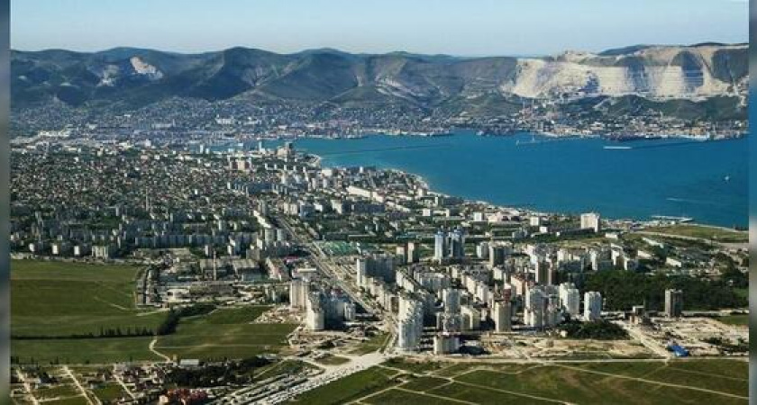 Средняя зарплата в 40 тысяч и жалобы на ЖКХ: администрация Новороссийска опубликовала отчет по итогу 2017 года