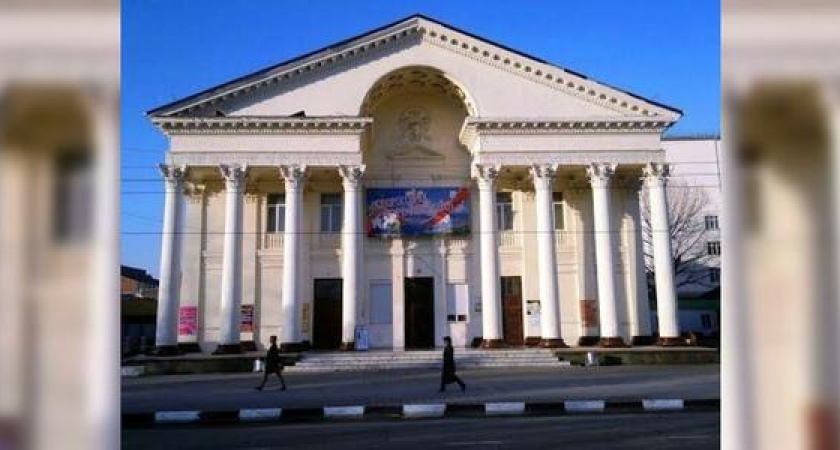 Бывший кинотеатр «Украина» хотят реставрировать под новый вид деятельности