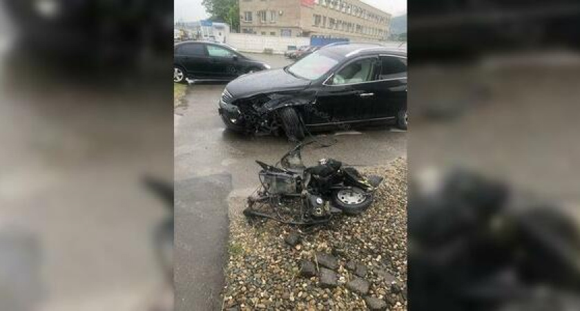 В Новороссийске в страшном ДТП погиб мопедист