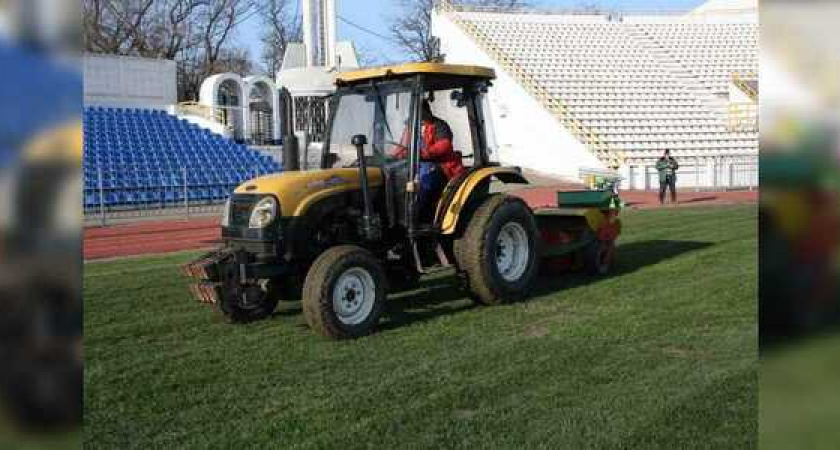 На ремонт газонов новороссийских стадионов из бюджета выделено 9 миллионов