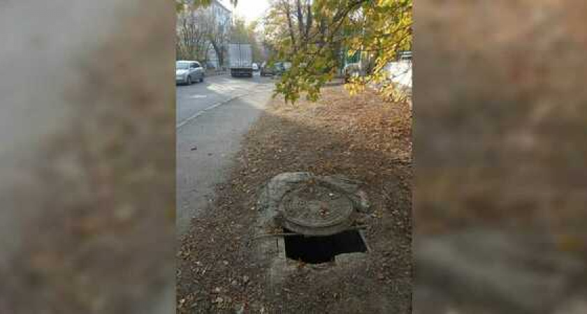 Могут пострадать дети. Около детского сада Новороссийска обваливается канализационный люк