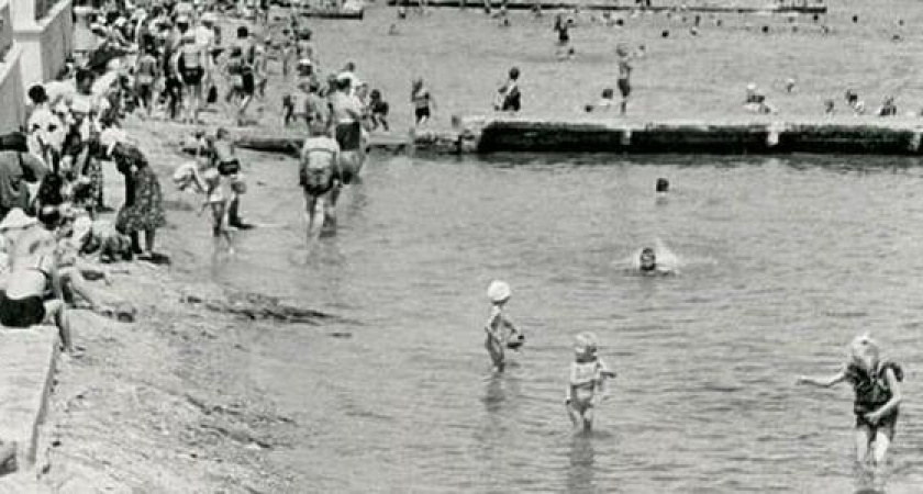 С 1933 по 2021: новороссийский фотограф опубликовал подборку снимков городского пляжа