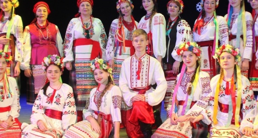 «Артисты пели душой!» Украинское общество «Славутич» поздравило новороссийцев с праздниками