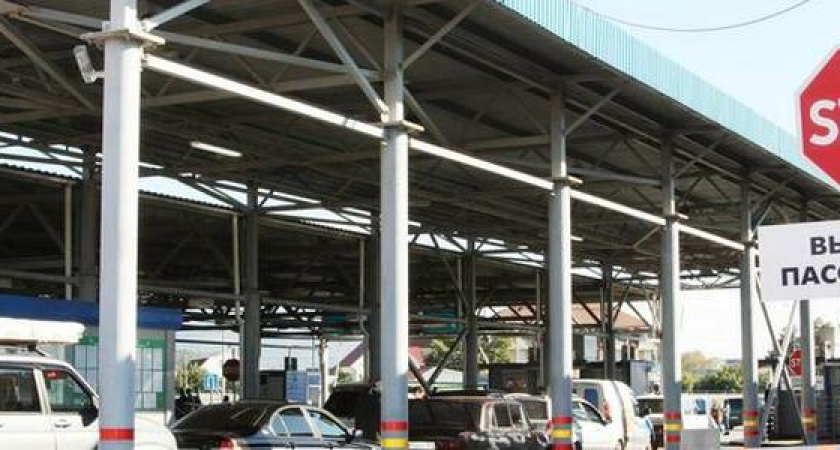 "Я купил машину, которая стоила в России миллион, за 330 тысяч в Абхазии. Теперь не знаю, что с ней делать!": таможня закручивает гайки - на границе арестовывают незаконно ввезенные автомобили из Абхазии