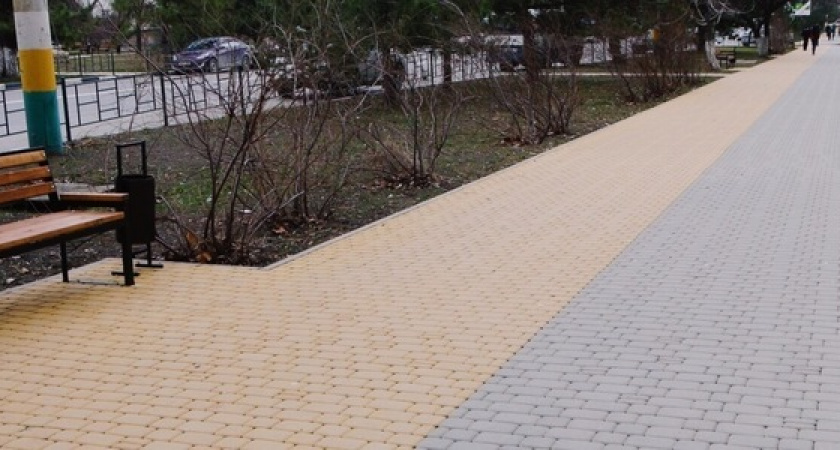 Озеленение, новые лавочки и малые архитектурные формы: в Южном районе Новороссийска благоустроили улицу