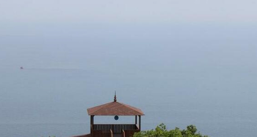 Поход выходного дня в Абрау-Дюрсо: «Дом Йога»