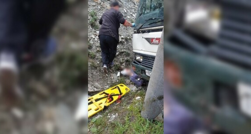 В Новороссийске на обочине трассы манипулятор сбил 14-летнюю девочку