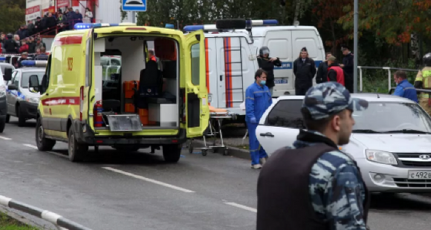 Трагедия в Ижевске: неизвестный ворвался в школу и открыл стрельбу. По последним данным, погибло 13 человек – шесть взрослых и семь детей