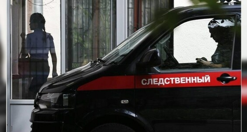 В Геленджике подросток и американец надругались над девушкой